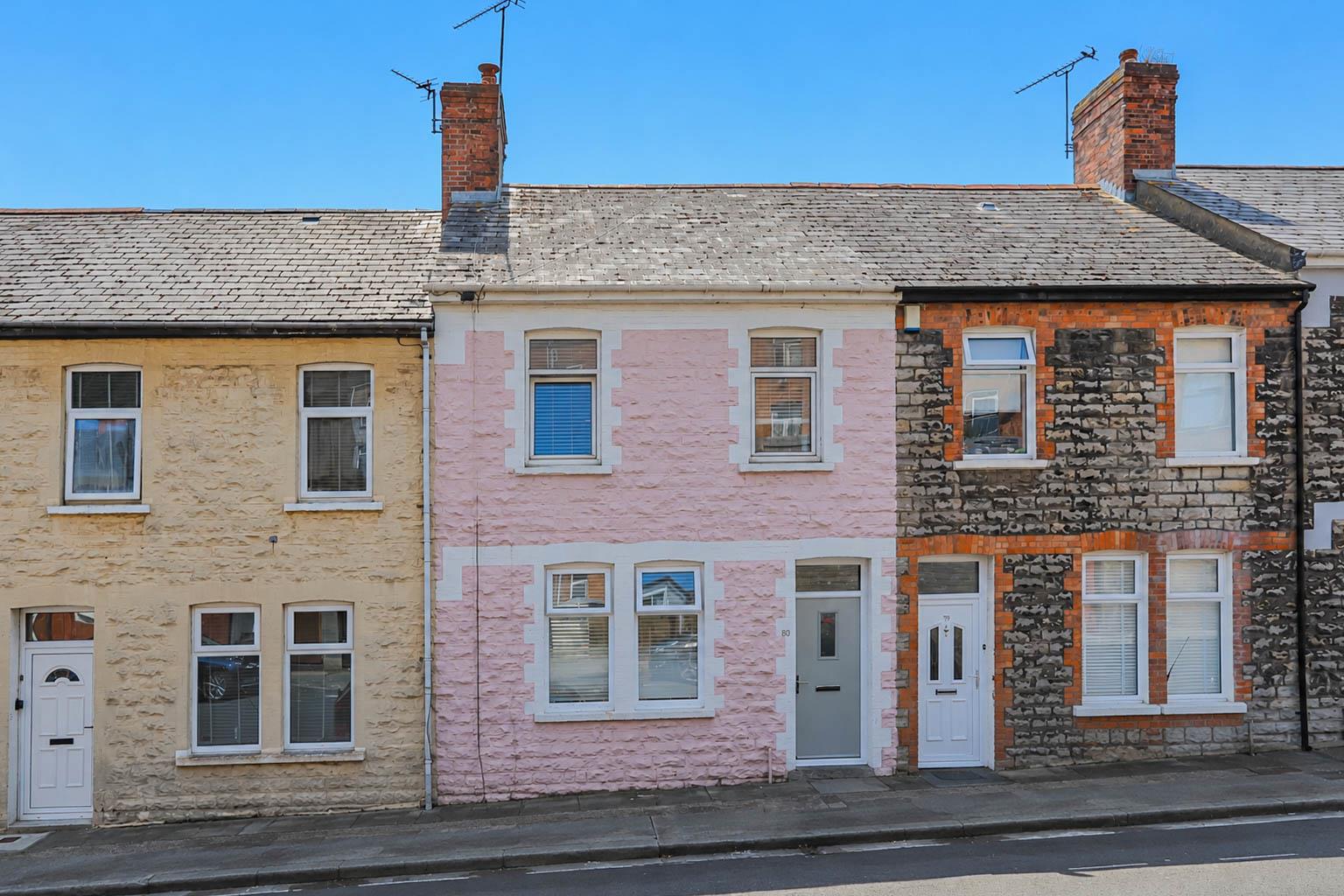 Queen Street, Barry